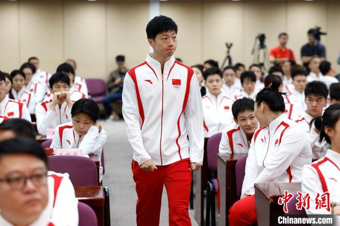 巴黎奥运中国代表团集结：老将坚守新星闪耀