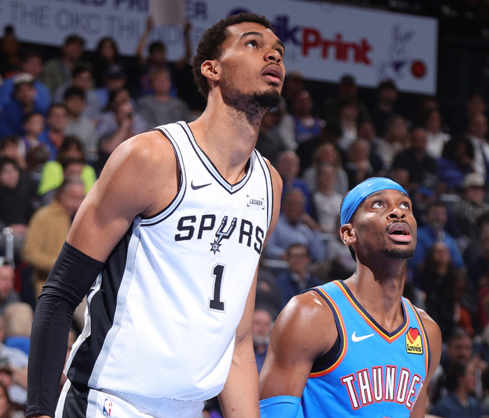 文班亚马领跑MVP榜单 马刺强队战绩验证新星实力