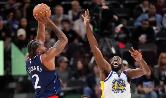 勇士126121逆转快船 创造黑十奇迹 库里38岁单场