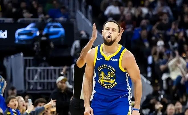 勇士126121逆转快船 创造黑十奇迹 库里38岁单场