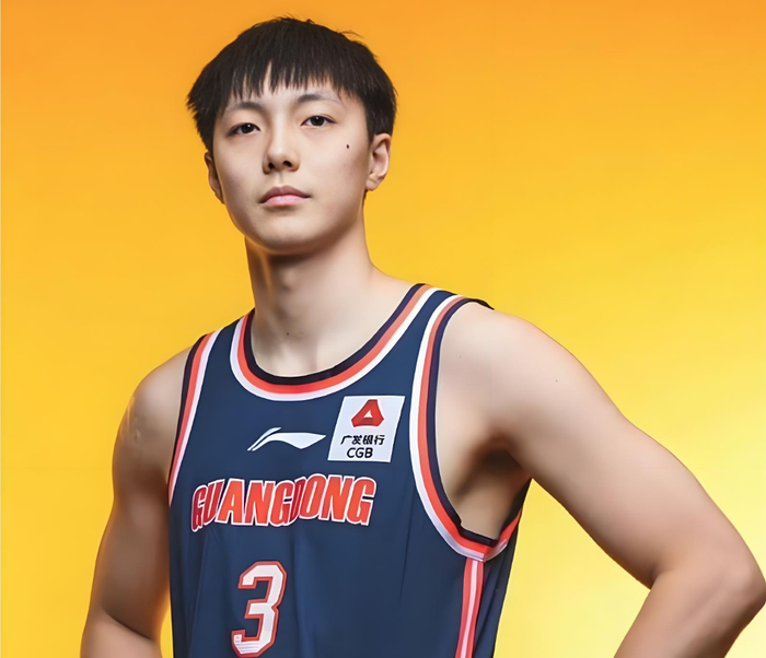 杜锋与拉科维奇用人策略差异助广东逆转宁波